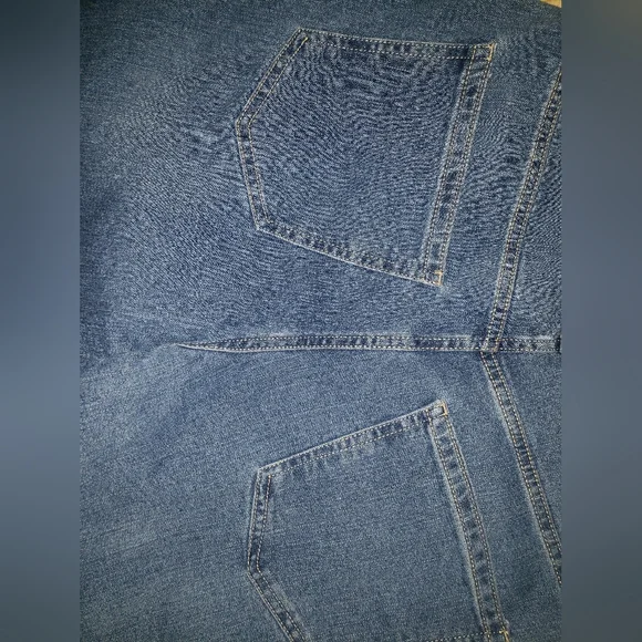 💖No Boundaries Juniors High Rise Mom Jeans (Size 9) - Picture 10 of 14